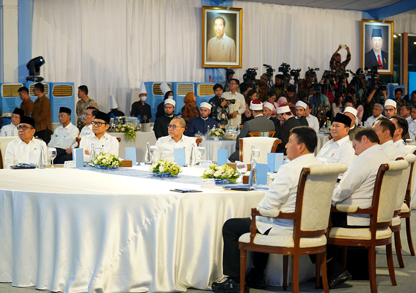 Buka puasa bersama Kabinet Merah Putih di Komplek Istana Kepresidenan, Jakarta, Jumat (21/3). [astakom/Tim Media Presiden]