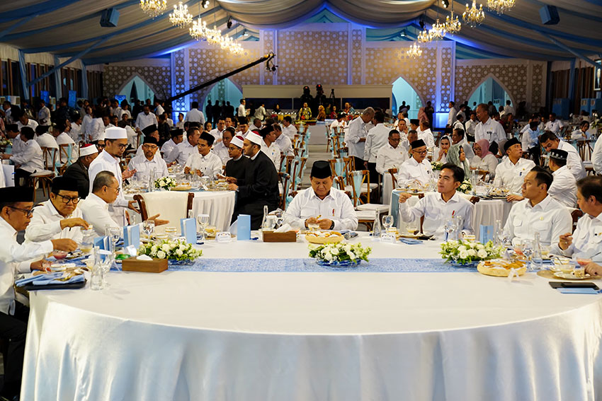 Buka puasa bersama Kabinet Merah Putih di Komplek Istana Kepresidenan, Jakarta, Jumat (21/3). [astakom/Tim Media Presiden]