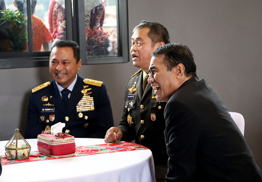 Mentan menghadiri upacara PRASPA di Mabes TNI, Cilangkap, Jakarta, Kamis (27/3). [astakom/Humas Kementan]