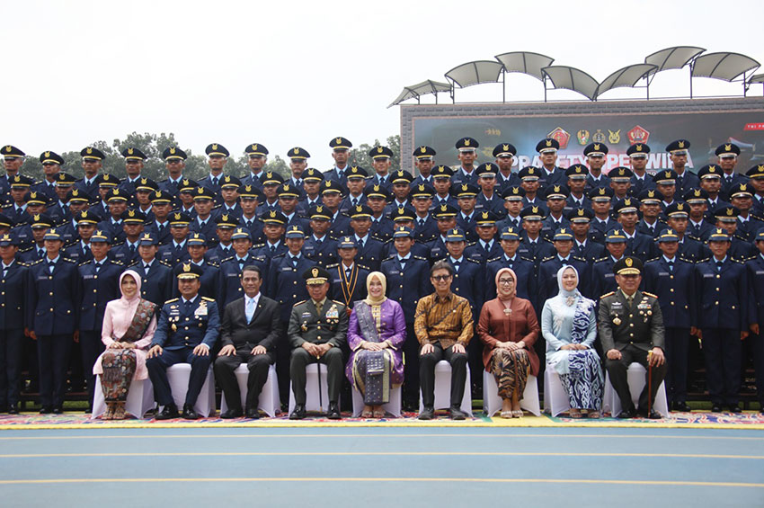 Mentan menghadiri upacara PRASPA di Mabes TNI, Cilangkap, Jakarta, Kamis (27/3). [astakom/Humas Kementan]
