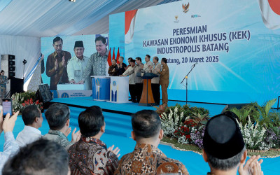 Presiden Prabowo Resmikan KEK Industropolis Batang