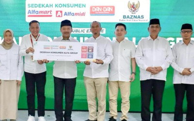 Lawan Kemiskinan, BAZNAS Sukses Salurkan Rp24 Miliar Sedekah Konsumen