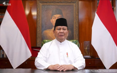 Uskup Petrus Turang Meninggal, Prabowo Melayat ke Katedral