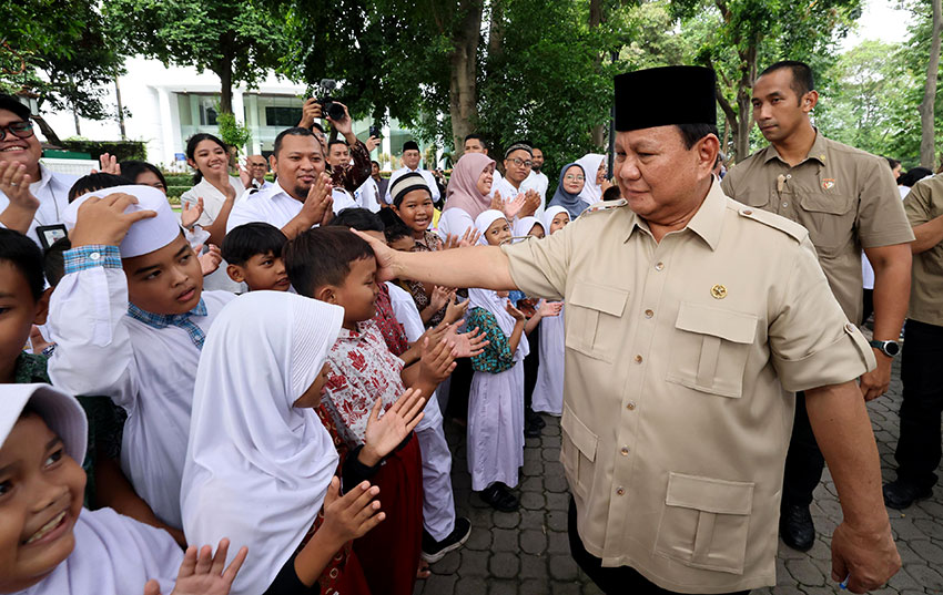 Presiden Prabowo menghadiri acara peresmian PP Tunas di Istana Merdeka, Jakarta, Jumat (28/3). [Tim Media  Presiden]
