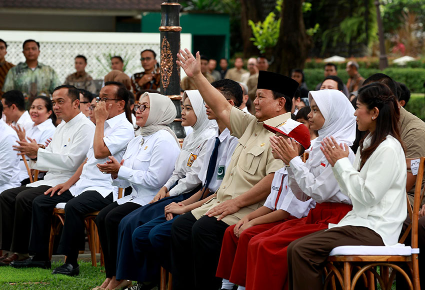 Presiden Prabowo menghadiri acara peresmian PP Tunas di Istana Merdeka, Jakarta, Jumat (28/3). [Tim Media  Presiden]