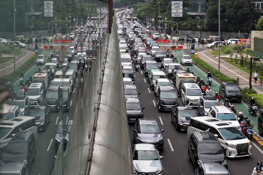 Kemacetan di ruas Jalan Sudirman - Thamrin Jakarta, Sabtu (22/3). [astakom/Antasena]