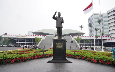 DPR Buka Masa Sidang, Sorot Perang Dagang Hingga Bahas RUU