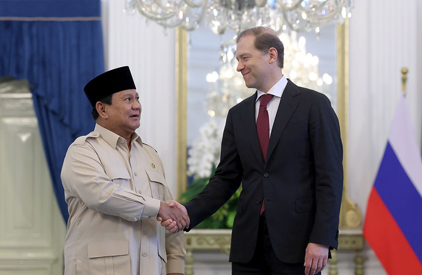 Presiden Prabowo menerima Wakil PM Rusia Denis Manturov, di Istana Merdeka, Jakarta, Selasa (15/4). [Tim Media Presiden]