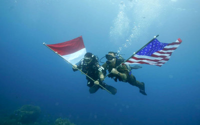 TNI AL dan Kedubes AS Memoar Perang Dunia II