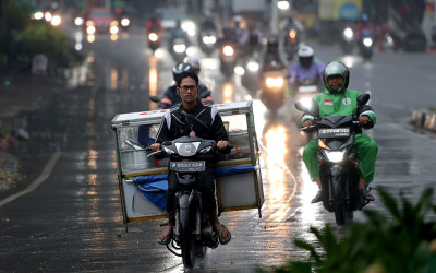 BMKG Prediksi Besok Jabodetabek Hujan