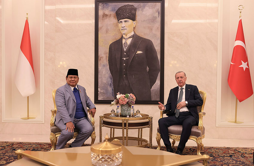 Presiden Prabowo tiba di Turki, Rabu (9/4). [Tim Media Presiden]