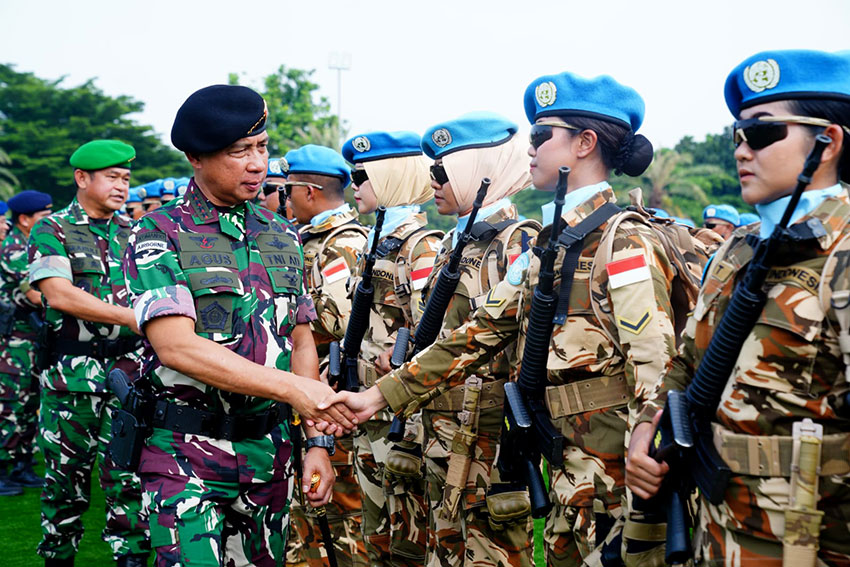 Upacara pemberangkatan Satgas TNI Kontingen Garuda UNIFIL TA. 2025 di Mabes TNI, Cilangkap,Jakarta, Rabu (9/4). [astakom/Puspen TNI]