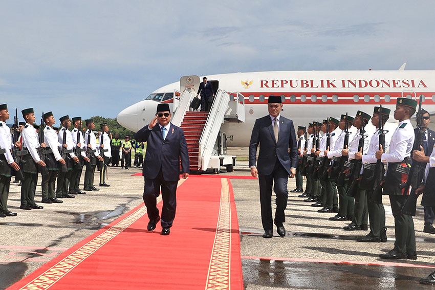 Presiden Prabowo Subianto tiba di Brunei Darussalam, Rabu (14/5). [Tim Media Presiden]