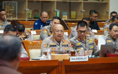 Kalemdiklat Polri Paparkan Keunggulan Pendidikan Polri di DPR