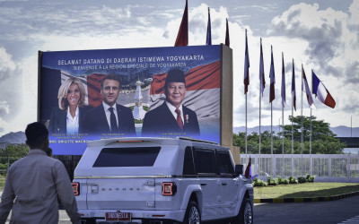 Tiba di Yogyakarta, Prabowo Langsung Sambut Macron Menuju Magelang