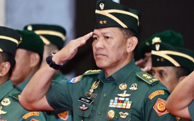 Kristomei Resmi Sandang Pangkat Mayor Jenderal Bersama 32 Pati