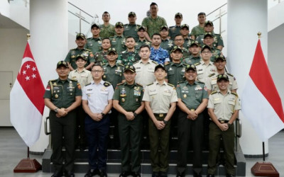 Eks Danseskoad Mayjen TNI Edwin Pimpin Kunjungan GDV di Singapura