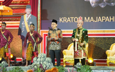 Nobatkan Raja Kebudayaan Banjar Kalimantan, Menbud Sebut Raja Budaya Berperan Memajukan Kebudayaan