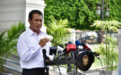 Menteri Amran: Terima Kasih, Petani Indonesia, Cadangan Beras Tembus 4 Juta Ton