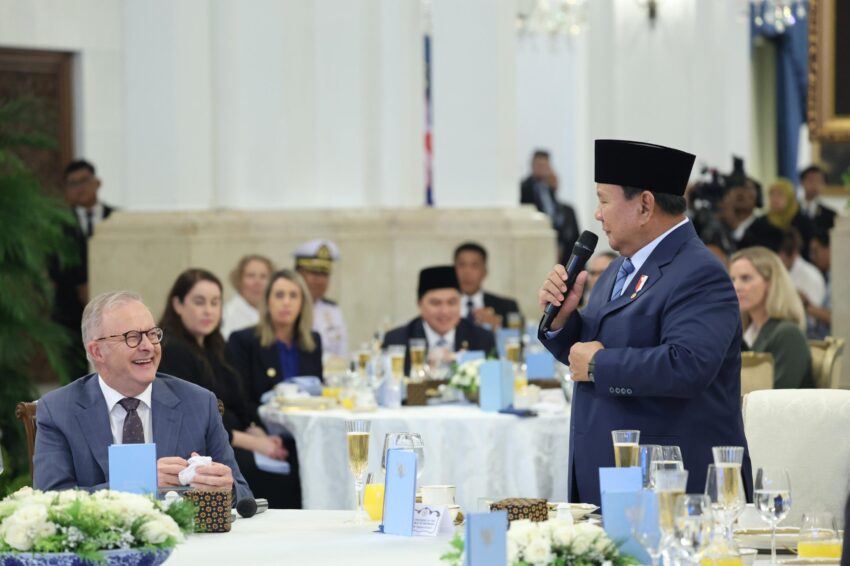 Presiden Prabowo Subianto menerima kunjugan Perdana Menteri Australia Anthony Albanese, di Istana Merdeka, Jakarta, Kamis (15/5). [Tim Media Presiden]
