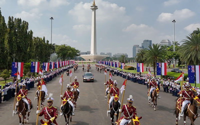 Kunjungan Perdana, PM Australia Anthony Albanese Disambut Pasukan Kehormatan Istana