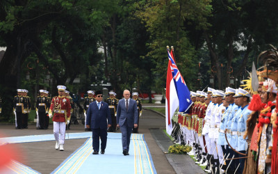 Ribuan Pelajar hingga 19 Dentuman Meriam Sambut PM Australia, Prabowo Pimpin Upacara Kenegaraan