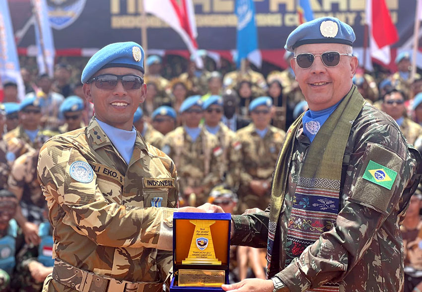 Upacara Medal Parade, bertempat di Beni, Republik Demokratik Kongo, Minggu (3/5). [astakom/Puspen TNI]
