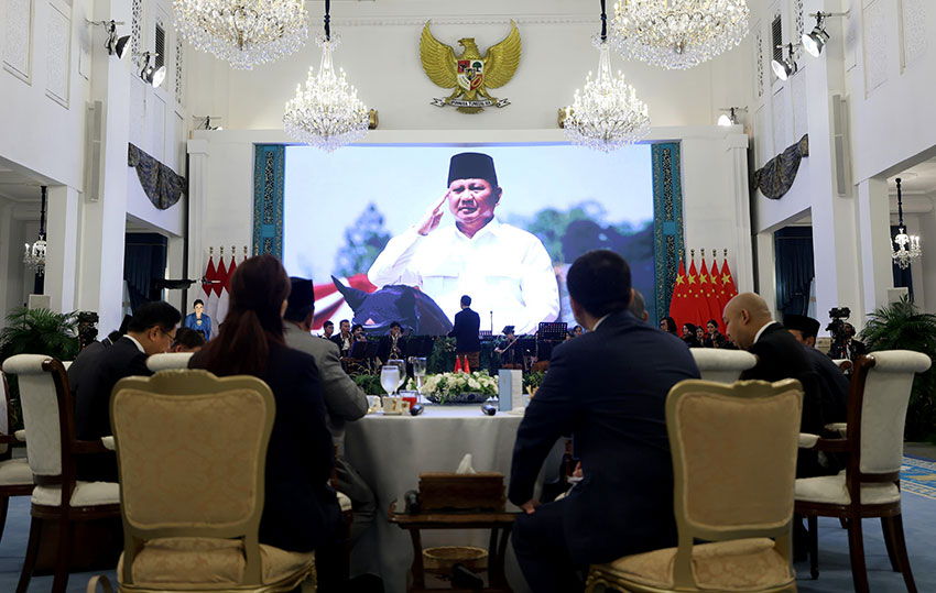 Presiden Prabowo Subianto menjamu makan siang PM China Li Qiang di Istana Merdeka, Jakarta, Minggu (25/5). [Tim Media Presiden]