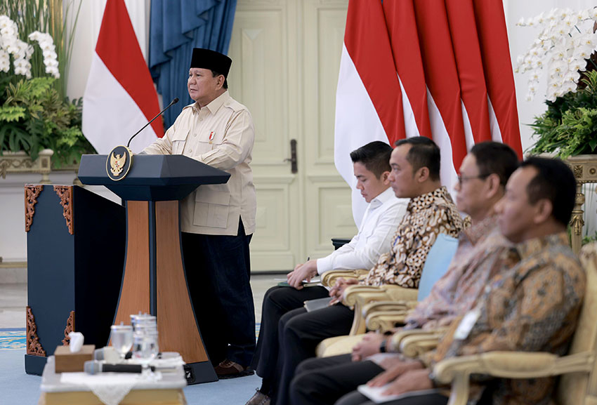 Presiden Prabowo Subianto meresmikan produksi perdana Lapangan Minyak Forel dan Terubuk di Kepulauan Natuna, Provinsi Kepulauan Riau, Jumat (16/5). [Tim Media Presiden]