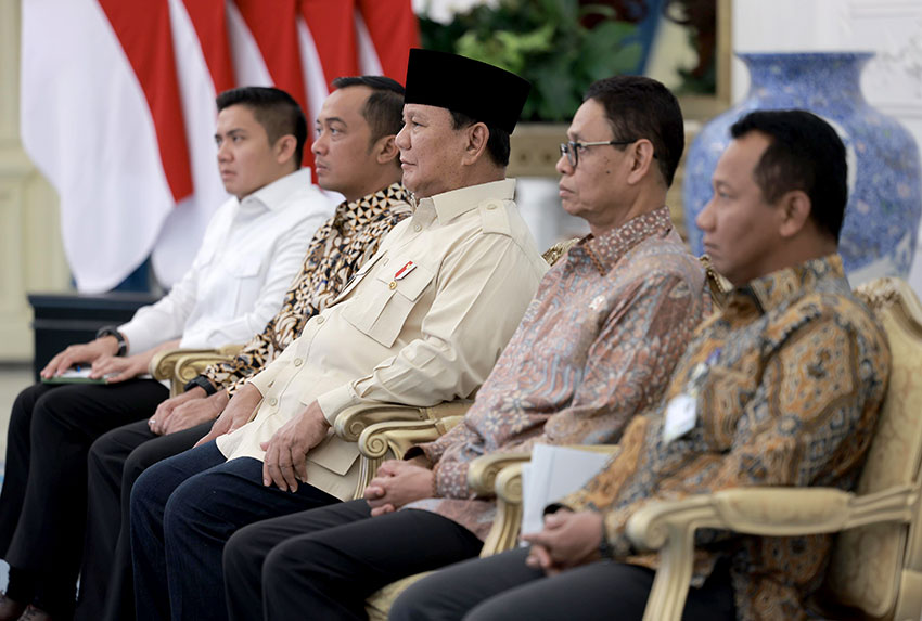 Presiden Prabowo Subianto meresmikan produksi perdana Lapangan Minyak Forel dan Terubuk di Kepulauan Natuna, Provinsi Kepulauan Riau, Jumat (16/5). [Tim Media Presiden]
