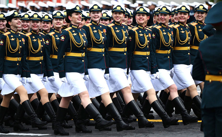 Parade militer peringatan 80 tahun kemenangan Rusia melawan Nazi Jerman, di Lapangan Merah, Moskow, Jumat (9/5). [astakom/kremlin.ru]