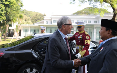 Prabowo Sambut Hangat Bill Gates di Istana Merdeka Bersama Sejumlah Menteri