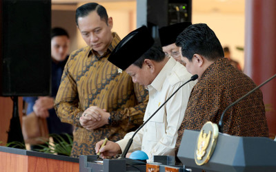 Presiden Prabowo Resmikan Terminal Khusus Haji dan Umrah
