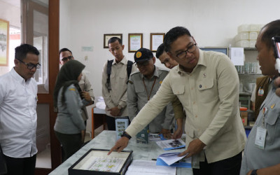 Petugas POPT Ibarat Satria Baja Hitam, dan Balai Pertanian Karawang Markasnya