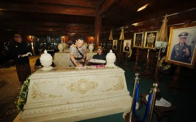 Kapolri Ziarahi Makam Presiden Soeharto di Astana Giribangun, Penghormatan Tokoh Nasional