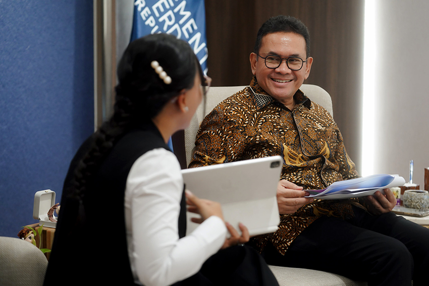 Mendag Budi Santoso melakukan pertemuan dengan Utusan Khusus Presiden Bidang Pariwisata, Zita Anjani di Kantor Kementerian Perdagangan, Jakarta, Selasa (10/6). [astakom/Mendag]