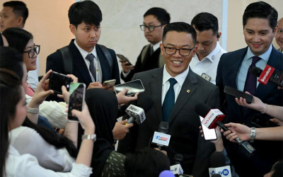 Di Tengah Ketidakpastian Global, Presiden Apresiasi Diplomasi Menlu Sugiono