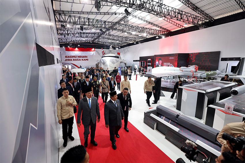 Presiden Prabowo menghadiri Indonesia Defence 2025 di JIExpo, Jakarta, Rabu (11/6). [Tim Media Presiden/Andi M Ilham]