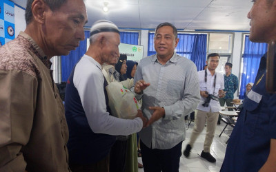 Legislator Gerindra Salurkan 1.800 Paket Sembako di Kampus Unisa