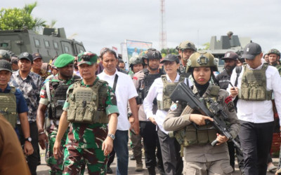 Menhan-Menkeu Dikawal Ketat Kunjungi Area Konflik Papua