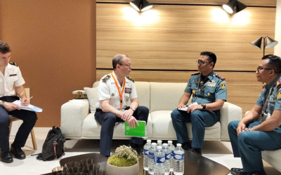 Komandan Puspenerbal Wakili Kasal CC Bilateral Kepada AL Perancis
