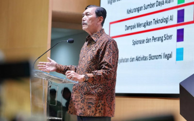 Bukan Ancaman, Luhut Sebut AI Justru Peluang Emas bagi Indonesia