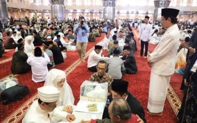 100 Pasangan Ikut Nikah Massal di Istiqlal, Malam Pertama Nginep di Hotel Gratis