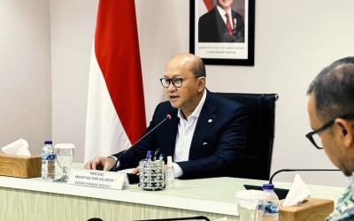 Rosan Pede Danantara Mampu Tarik Investasi hingga Rp13 Ribu Triliun