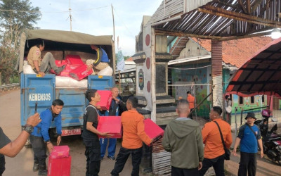 Kemensos Gerak Cepat Bantu Korban Tanah Longsor Di Purwakarta