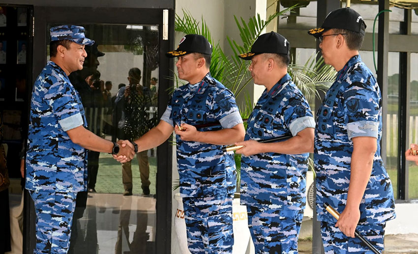 Latihan Matra Udara II Koopsud II, Sikatan Daya, Cakra B, dan Trisula Perkasa Kopasgat 2025, di AWR Dwi Harmono Lanud Sjamsuddin Noor, Maluka Baulin, Kalimantan Selatan, Senin (23/6). [astakom/Pen AU]