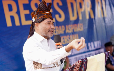 Viktor Laiskodat Tegaskan Kader NasDem Harus Dukung Program Kepala Daerah