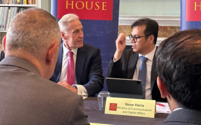 Perkuat Fondasi Digital, Wamen Komdigi Ajak Asia House Wujudkan Visi 2045
