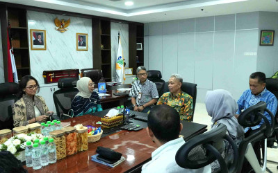 Wamensos Agus Jabo Ajak Sinergi Dunia Usaha Sukseskan Sekolah Rakyat