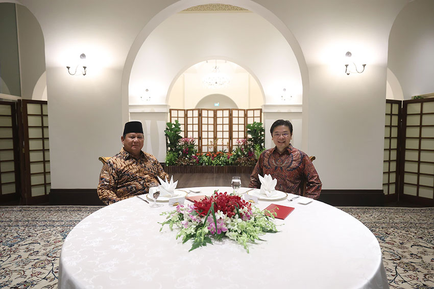 Presiden Prabowo private dinner bersama PM Singapura Lawrence Wong, di Gedung Sri Temasek, Singapura, Senin (16/6). [Tim Media Presiden]
